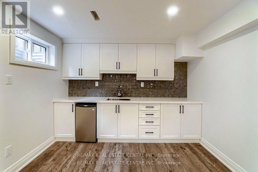 550 Meadows Boulevard, Mississauga, Ontario  L4Z 1G6 - Photo 27 - W12691448