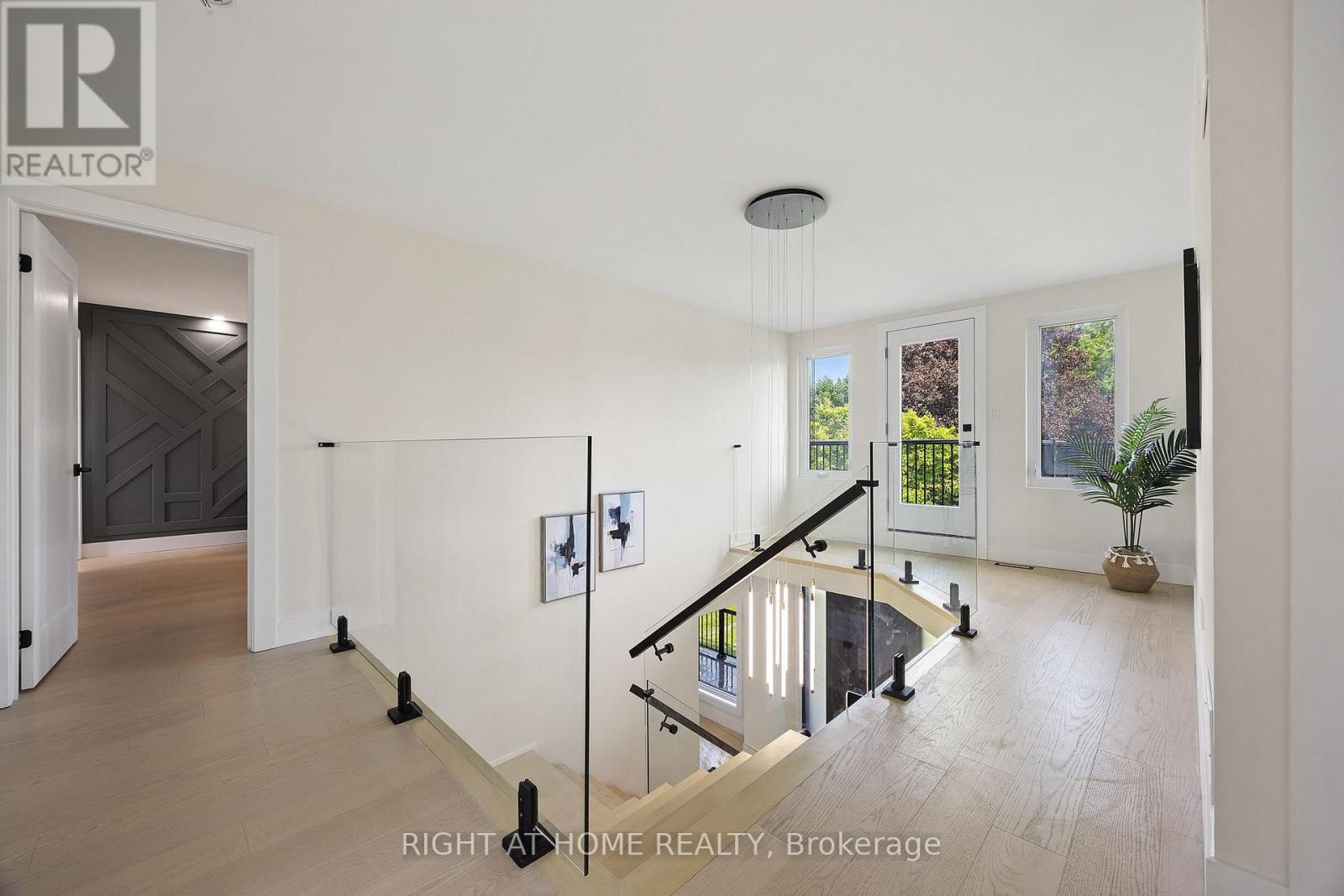 3049 Golden Orchard Drive, Mississauga, Ontario  L4X 2V1 - Photo 21 - W12691494