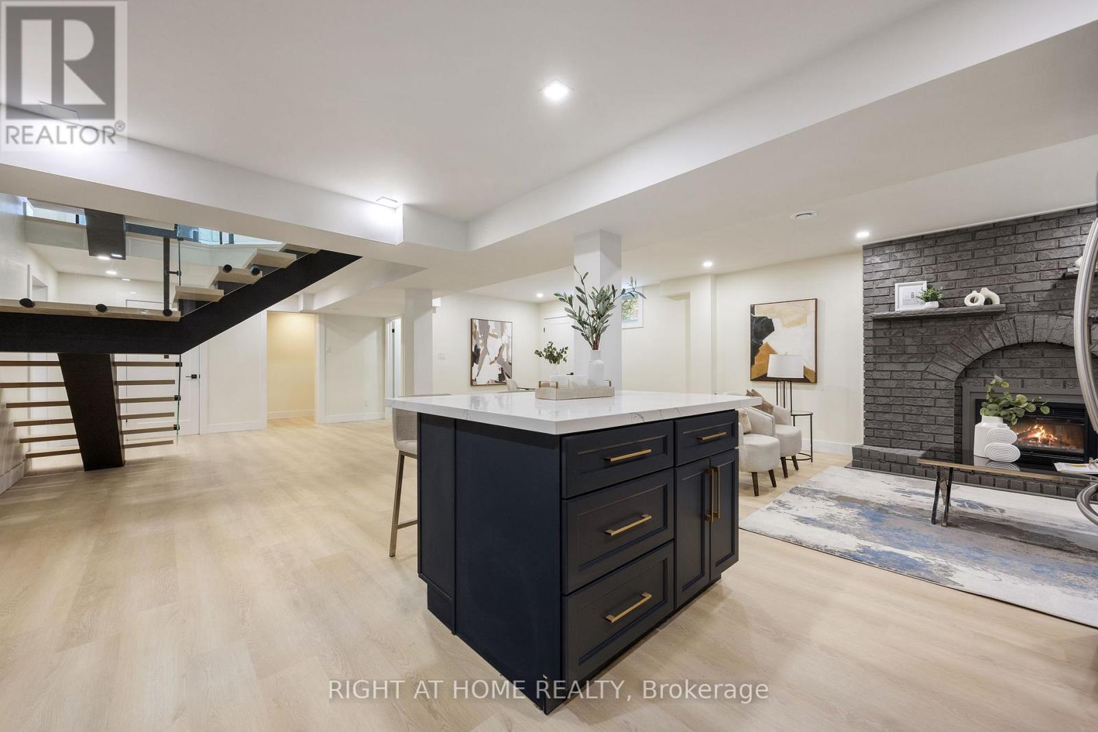 3049 Golden Orchard Drive, Mississauga, Ontario  L4X 2V1 - Photo 41 - W12691494