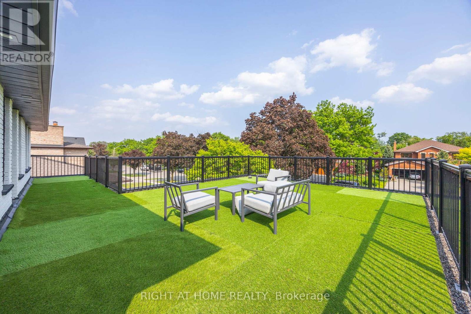 3049 Golden Orchard Drive, Mississauga, Ontario  L4X 2V1 - Photo 43 - W12691494