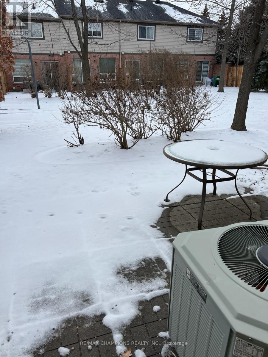 55 - 5255 Guildwood Way, Mississauga (Hurontario), Ontario  L5R 4A8 - Photo 31 - W12691514