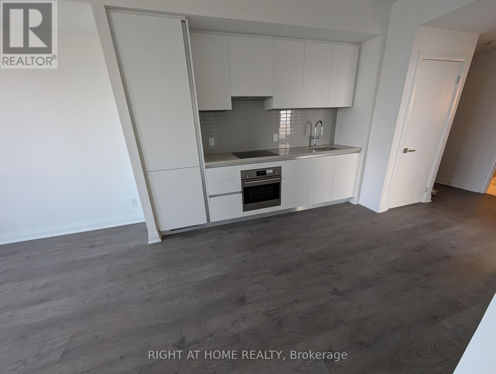 4410 - 4015 The Exchange, Mississauga, Ontario  L5B 0N9 - Photo 11 - W12691518