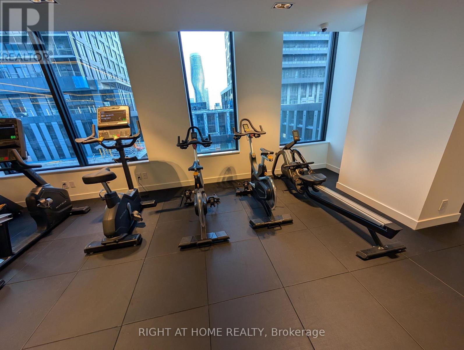 4410 - 4015 The Exchange, Mississauga, Ontario  L5B 0N9 - Photo 20 - W12691518