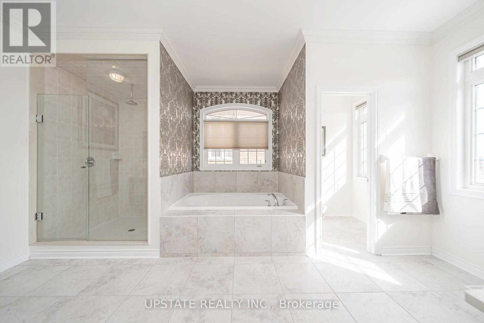 10 Agincourt Circle, Brampton (Credit Valley), Ontario  L6X 2M4 - Photo 25 - W12691522