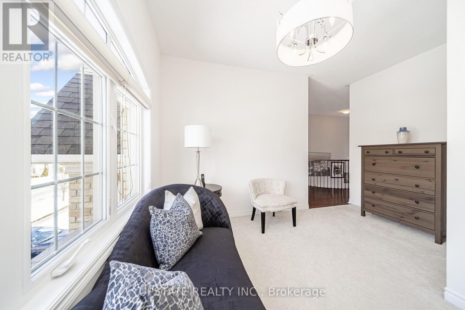 10 Agincourt Circle, Brampton (Credit Valley), Ontario  L6X 2M4 - Photo 33 - W12691522