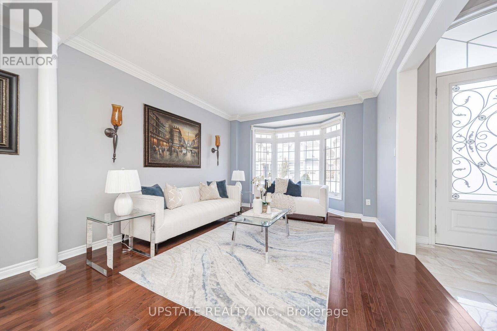 10 Agincourt Circle, Brampton (Credit Valley), Ontario  L6X 2M4 - Photo 6 - W12691522