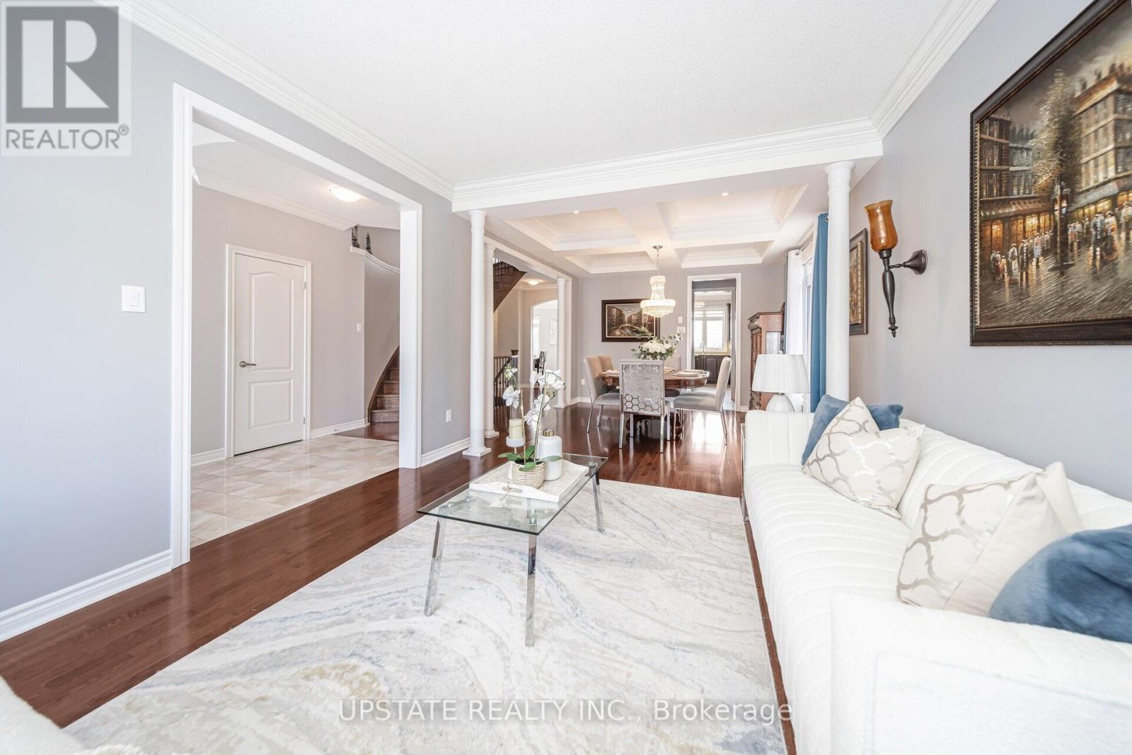 10 Agincourt Circle, Brampton (Credit Valley), Ontario  L6X 2M4 - Photo 7 - W12691522