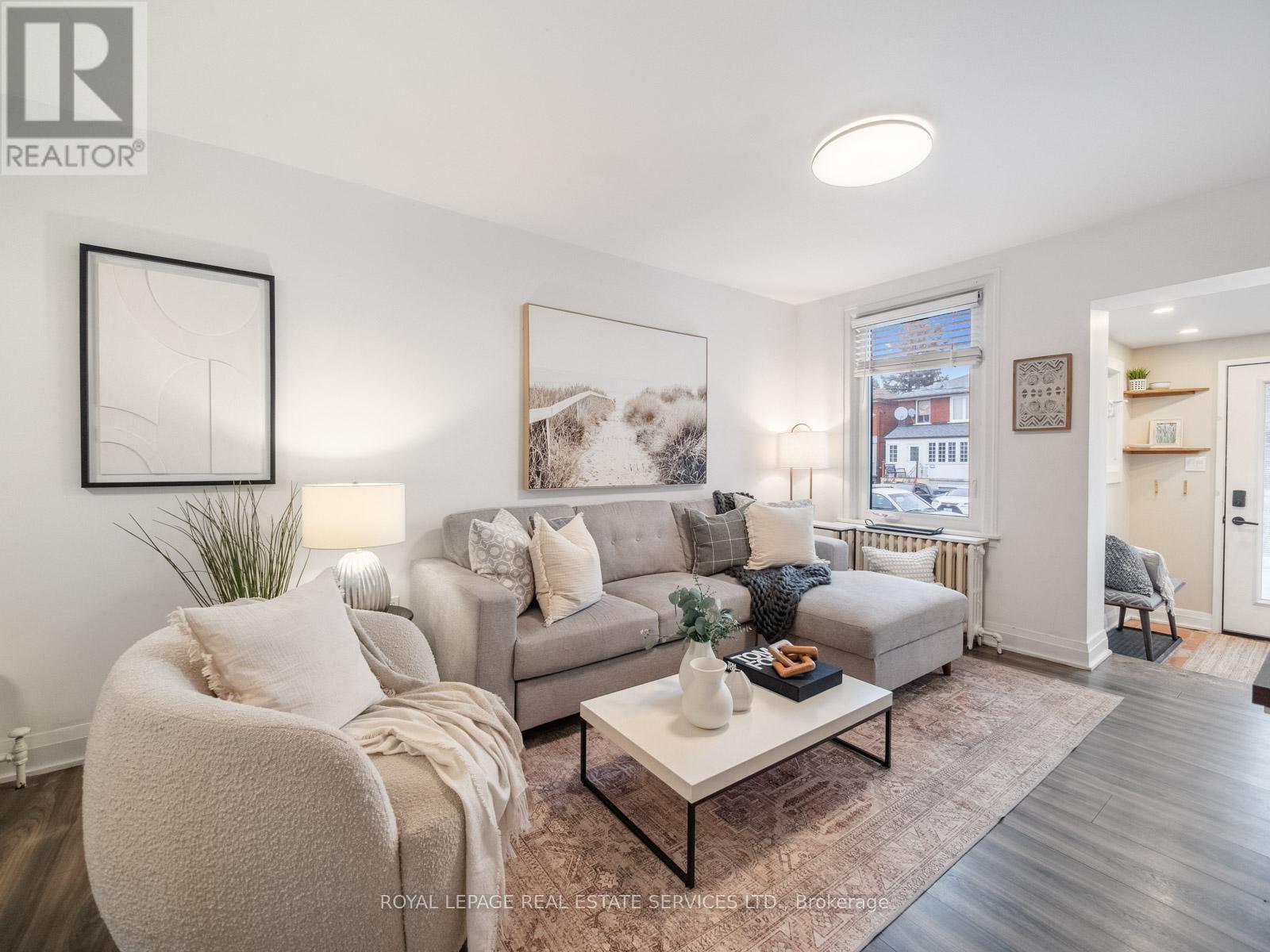 74 Chryessa Avenue, Toronto (Rockcliffe-Smythe), Ontario  M6N 4T7 - Photo 13 - W12691526