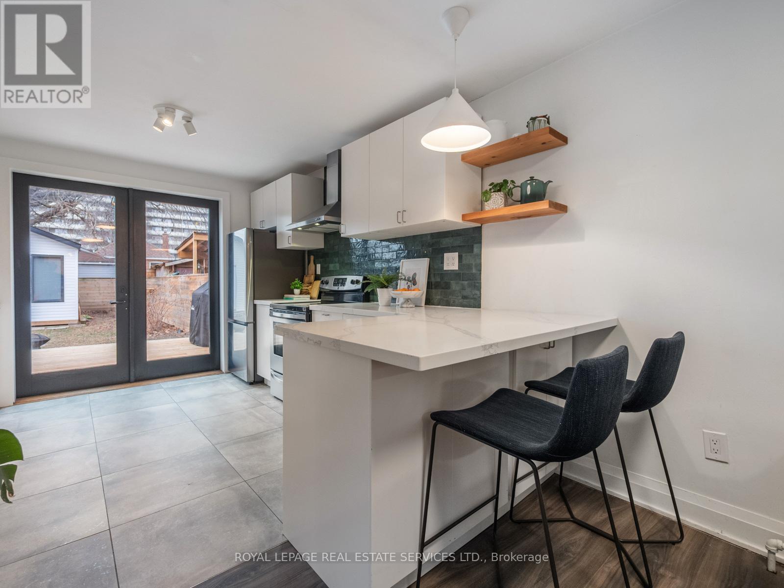 74 Chryessa Avenue, Toronto (Rockcliffe-Smythe), Ontario  M6N 4T7 - Photo 17 - W12691526