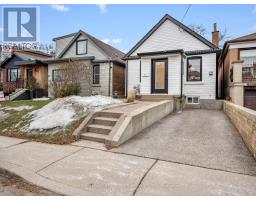 74 CHRYESSA AVENUE, Toronto, Ontario