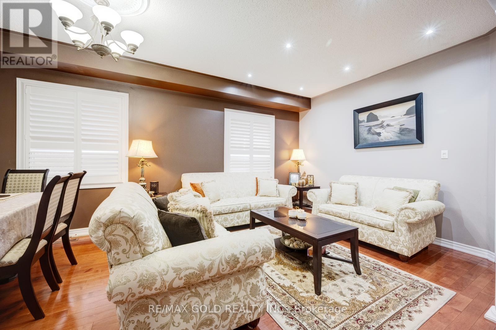 Main & Upper - 44 Summershade Street, Brampton (Bram East), Ontario  L6P 2C2 - Photo 10 - W12691554