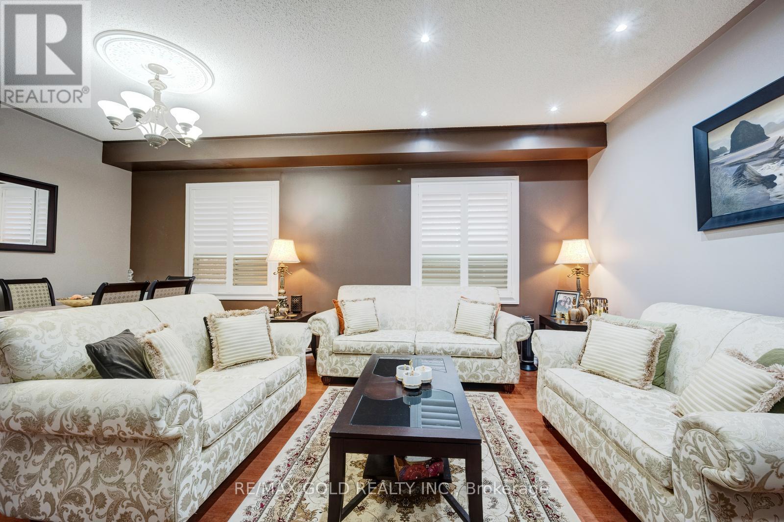 Main & Upper - 44 Summershade Street, Brampton (Bram East), Ontario  L6P 2C2 - Photo 12 - W12691554