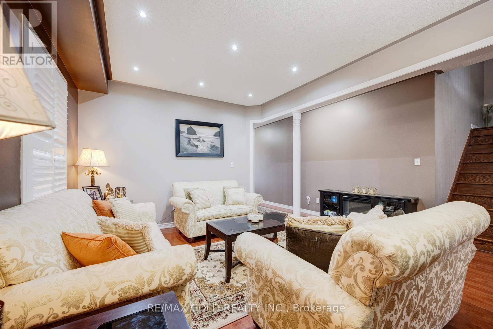 Main & Upper - 44 Summershade Street, Brampton (Bram East), Ontario  L6P 2C2 - Photo 13 - W12691554