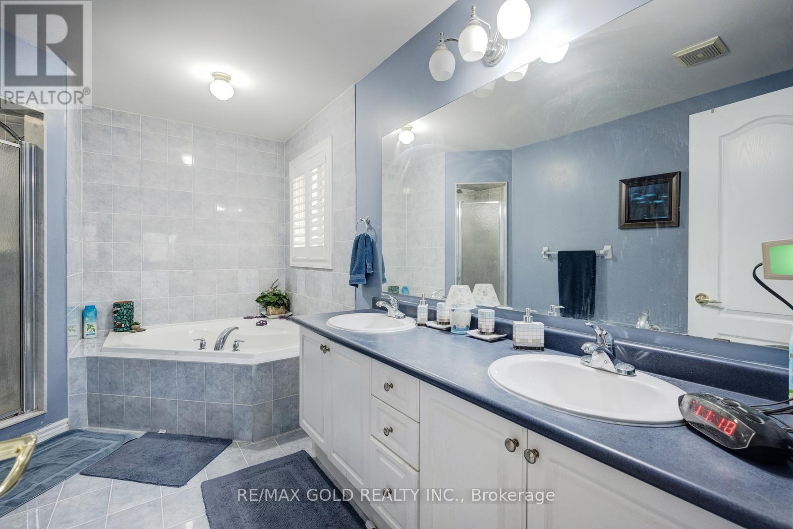 Main & Upper - 44 Summershade Street, Brampton (Bram East), Ontario  L6P 2C2 - Photo 32 - W12691554