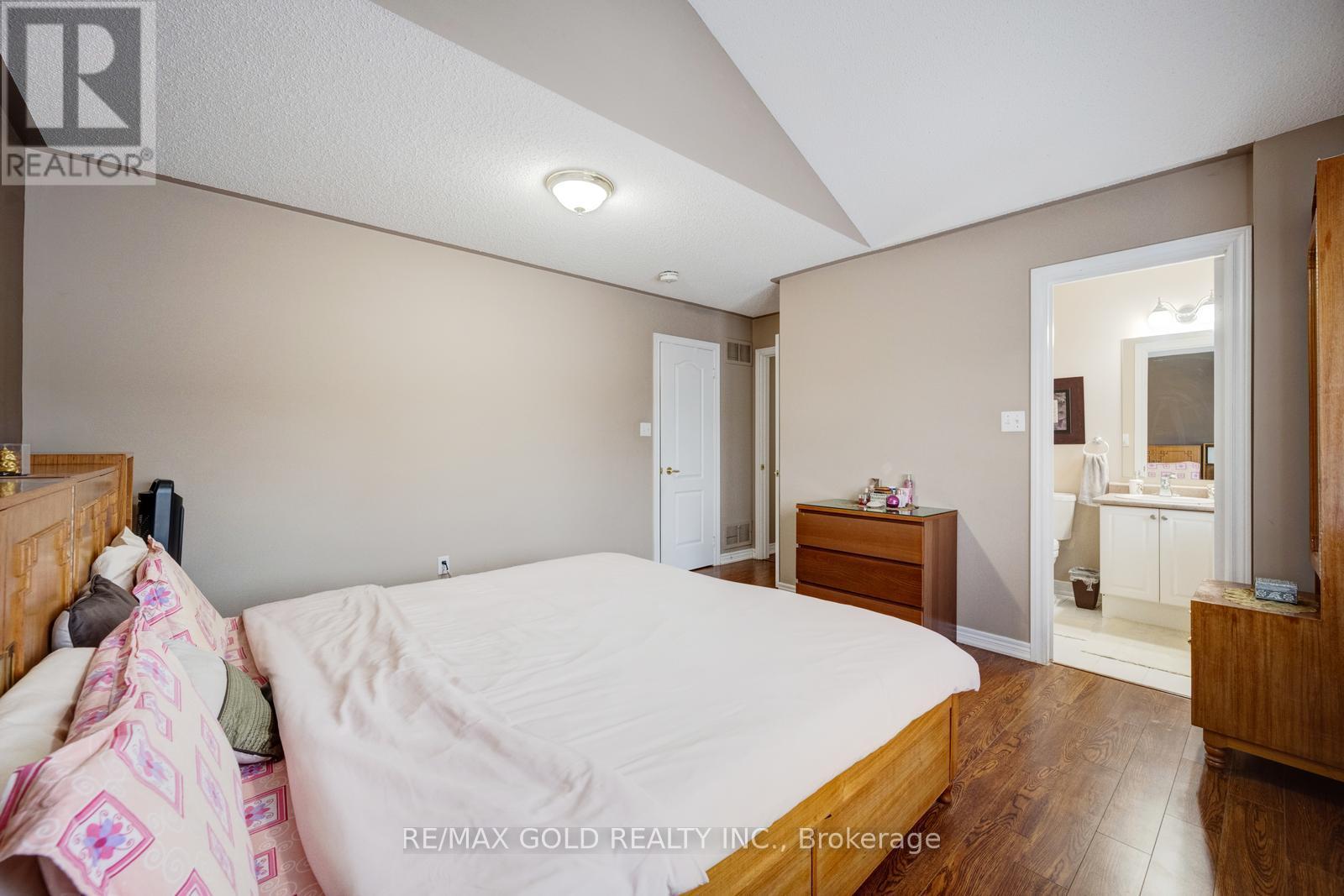 Main & Upper - 44 Summershade Street, Brampton (Bram East), Ontario  L6P 2C2 - Photo 40 - W12691554