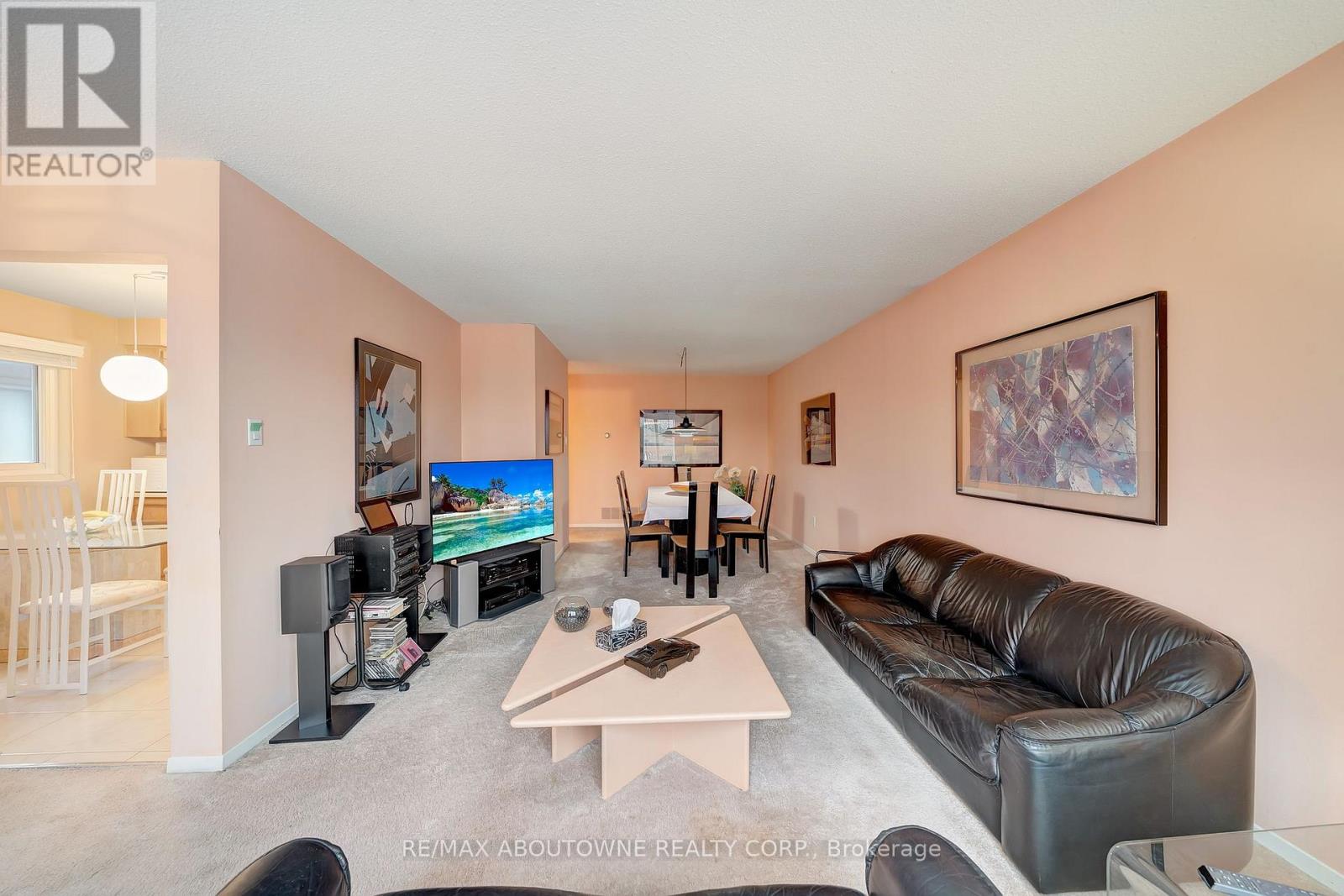 38 Philosopher's Trail, Brampton (Northgate), Ontario  L6S 4C9 - Photo 4 - W12691574
