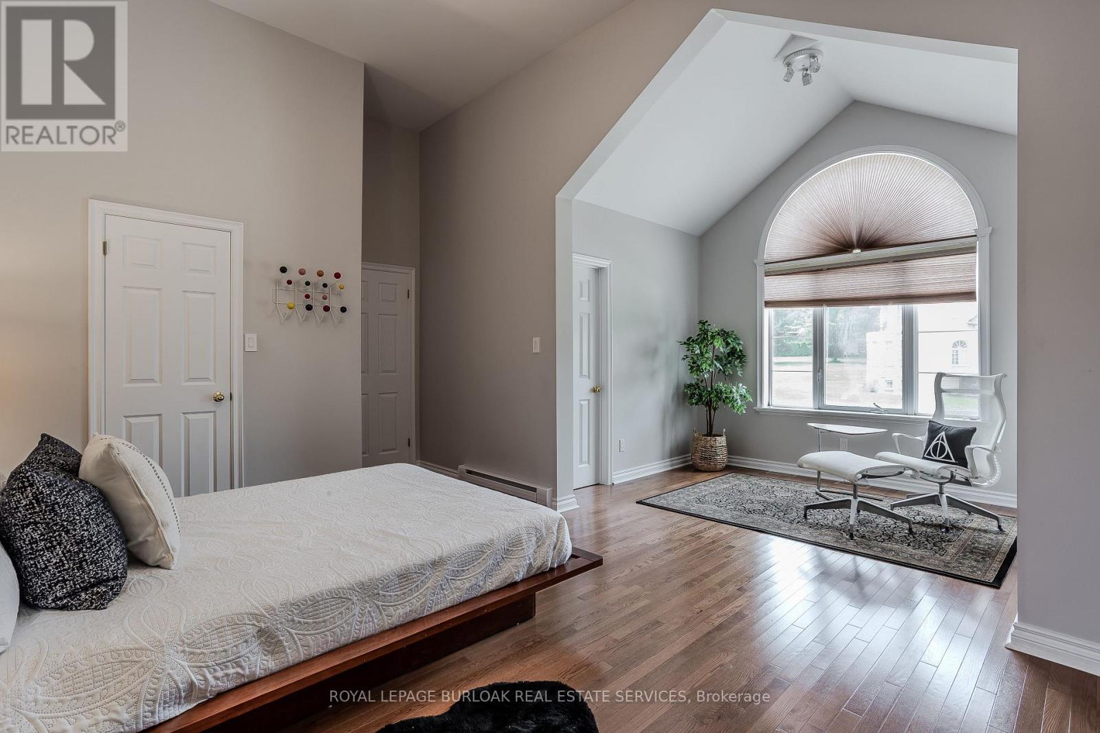 1400 Tamworth Court, Burlington, Ontario  L7P 4V3 - Photo 27 - W12691598