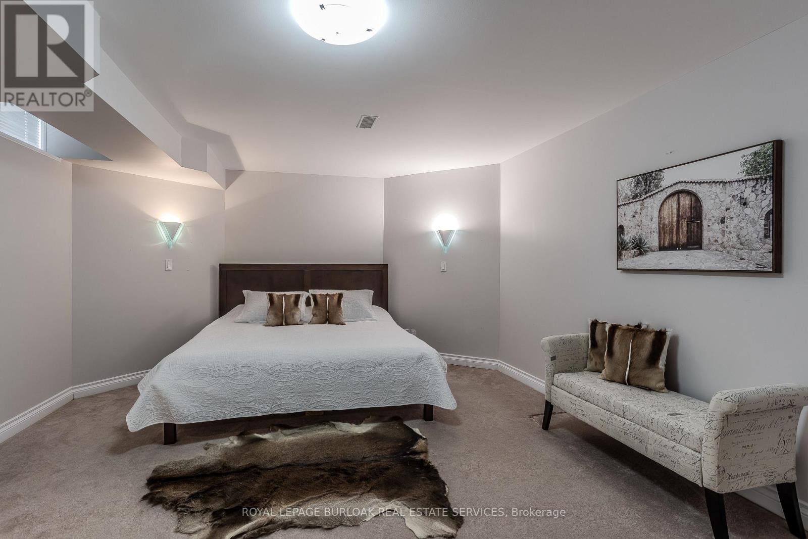 1400 Tamworth Court, Burlington, Ontario  L7P 4V3 - Photo 36 - W12691598