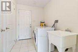 3192 Mintwood Circle, Oakville (Go Glenorchy), Ontario  L6H 0P1 - Photo 7 - W12691642