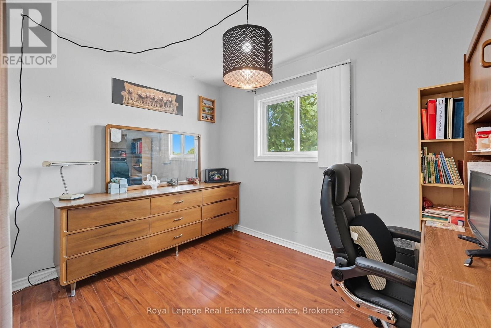 107 Billington Crescent, Hamilton, Ontario  L8T 4R3 - Photo 33 - X12537294