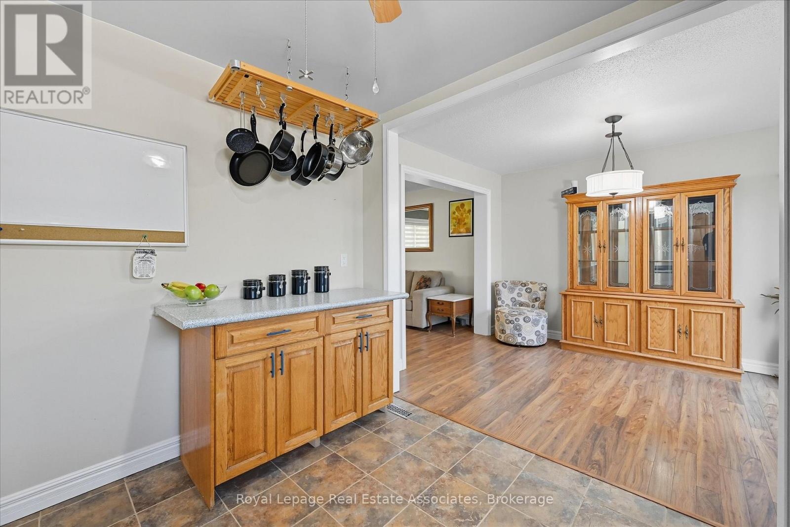 107 Billington Crescent, Hamilton, Ontario  L8T 4R3 - Photo 20 - X12537294