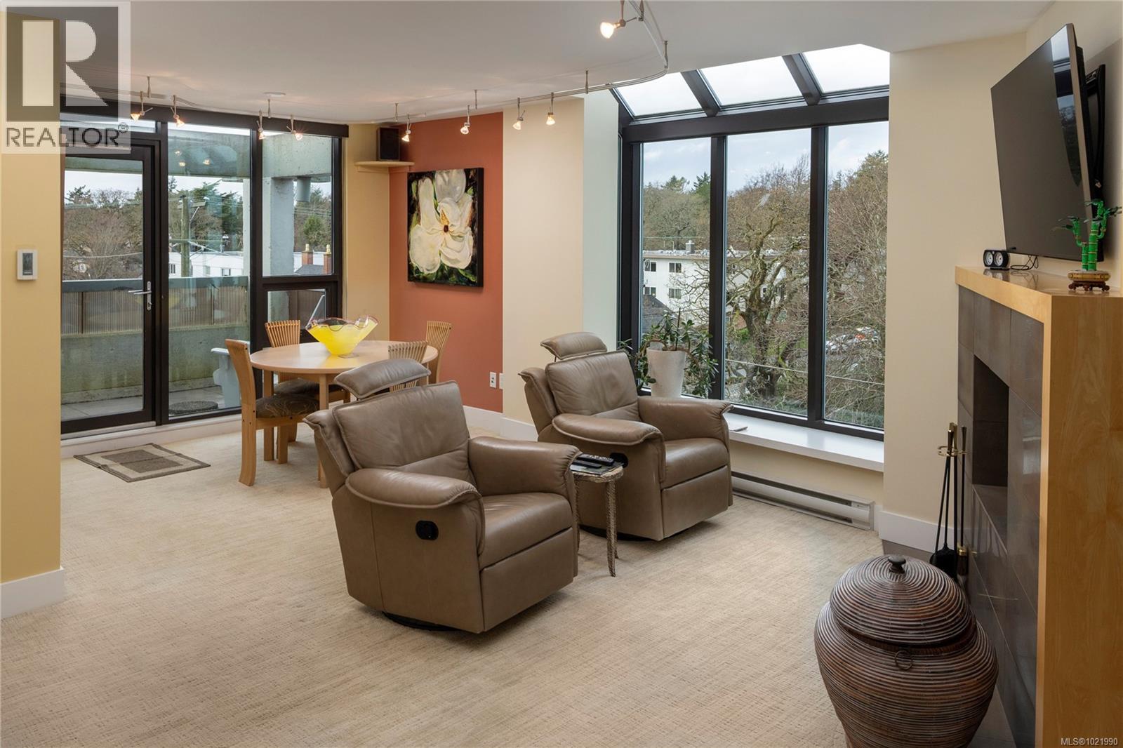 503 2605 Windsor Rd, Oak Bay, British Columbia  V8S 5H9 - Photo 12 - 1021990