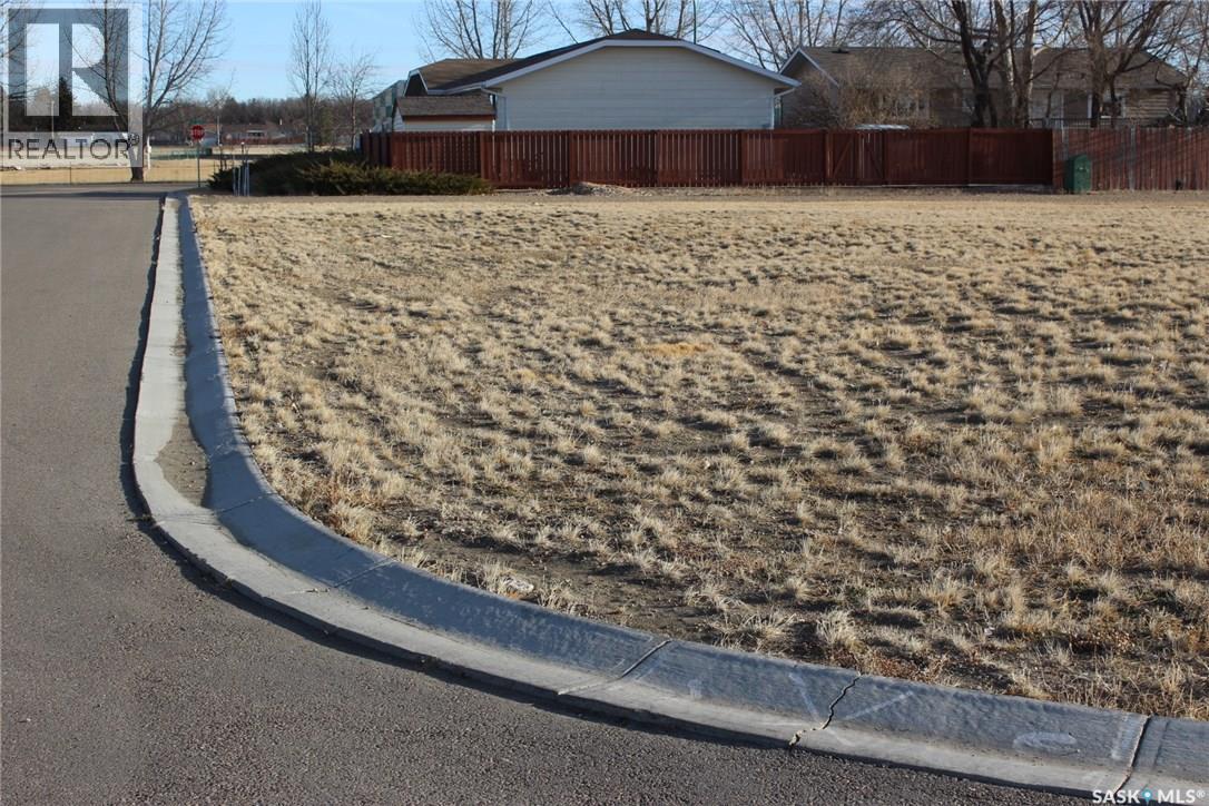 770 Kelly Drive, Shaunavon, Saskatchewan  S0N 2M0 - Photo 11 - SK026733