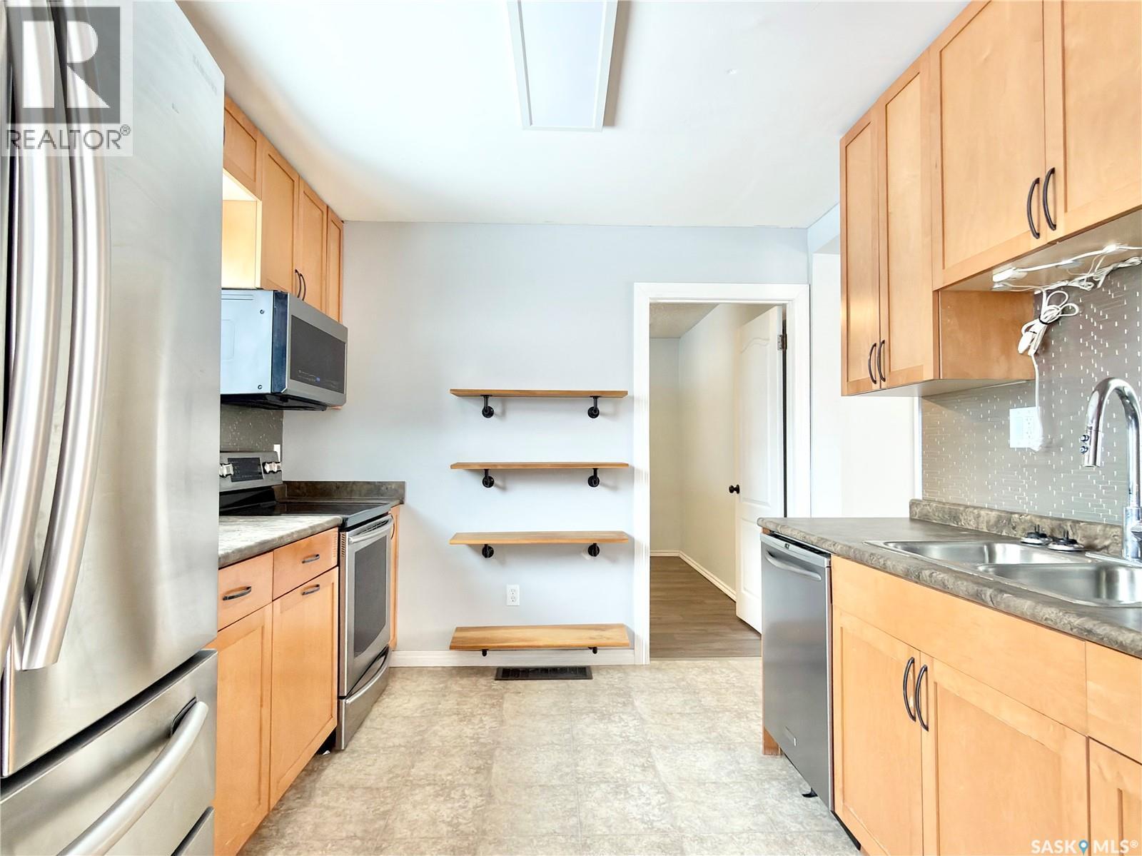 108 2nd Street W, Delisle, Saskatchewan  S0L 0P0 - Photo 16 - SK026723