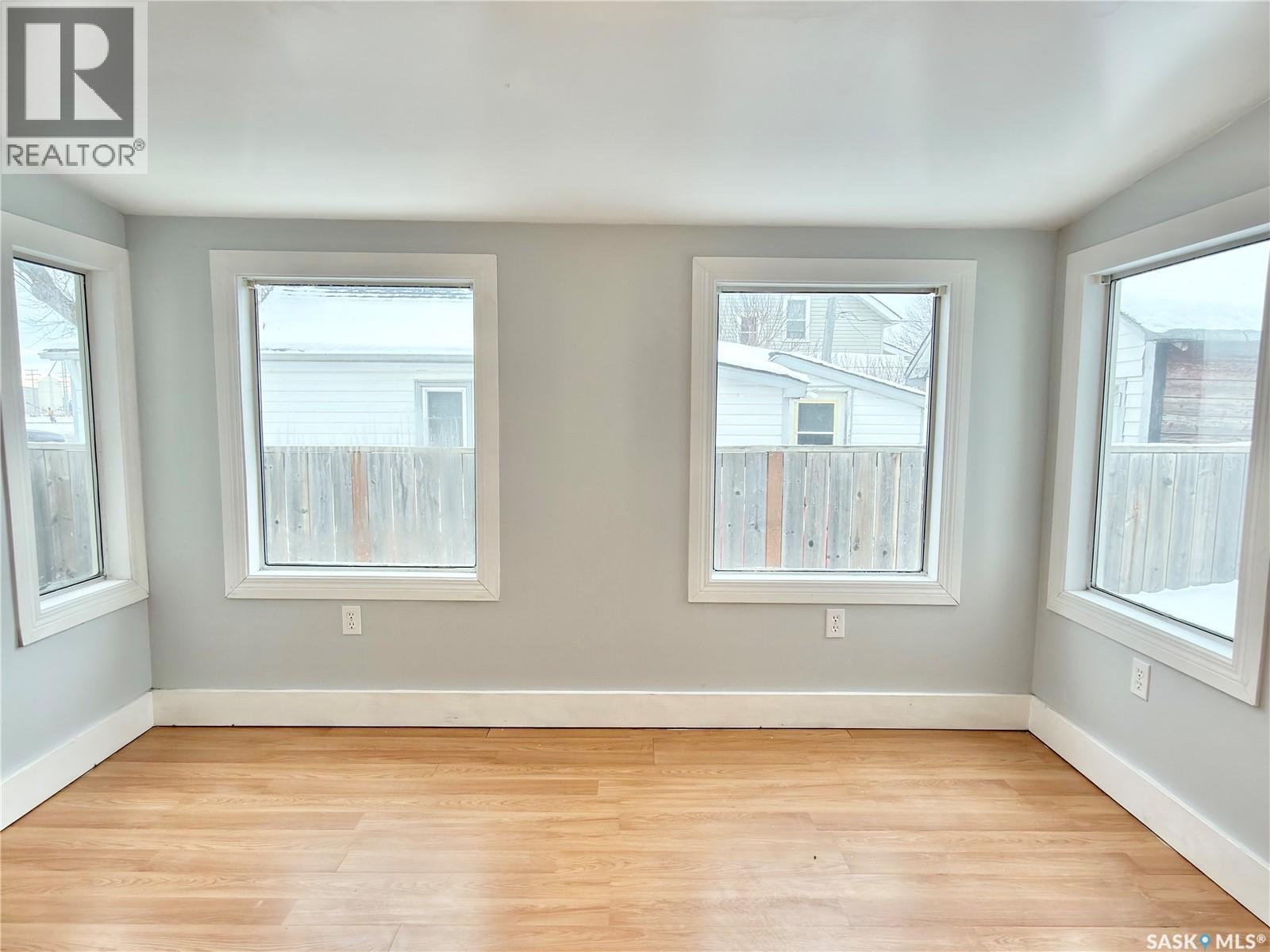 108 2nd Street W, Delisle, Saskatchewan  S0L 0P0 - Photo 24 - SK026723