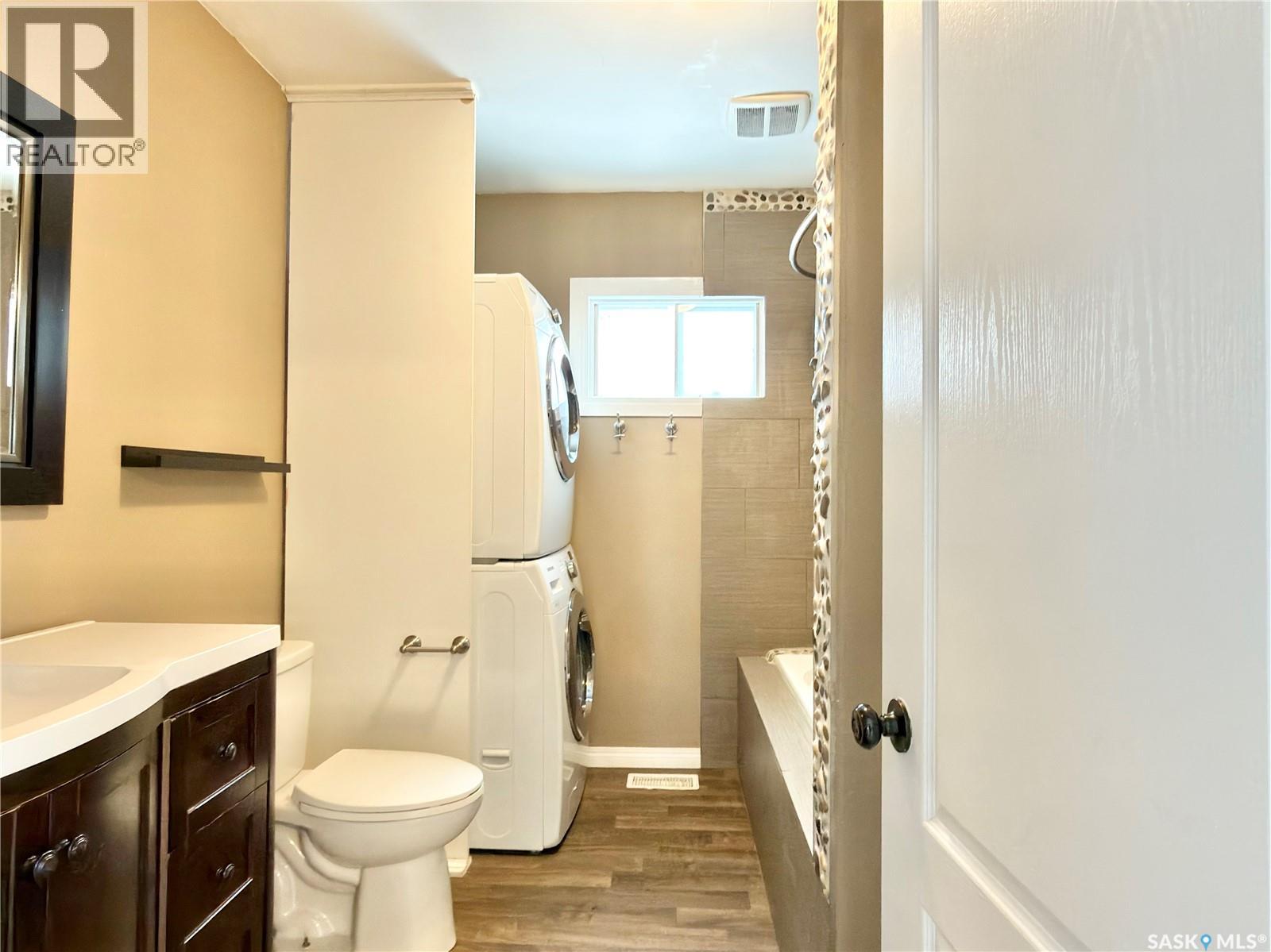 108 2nd Street W, Delisle, Saskatchewan  S0L 0P0 - Photo 27 - SK026723