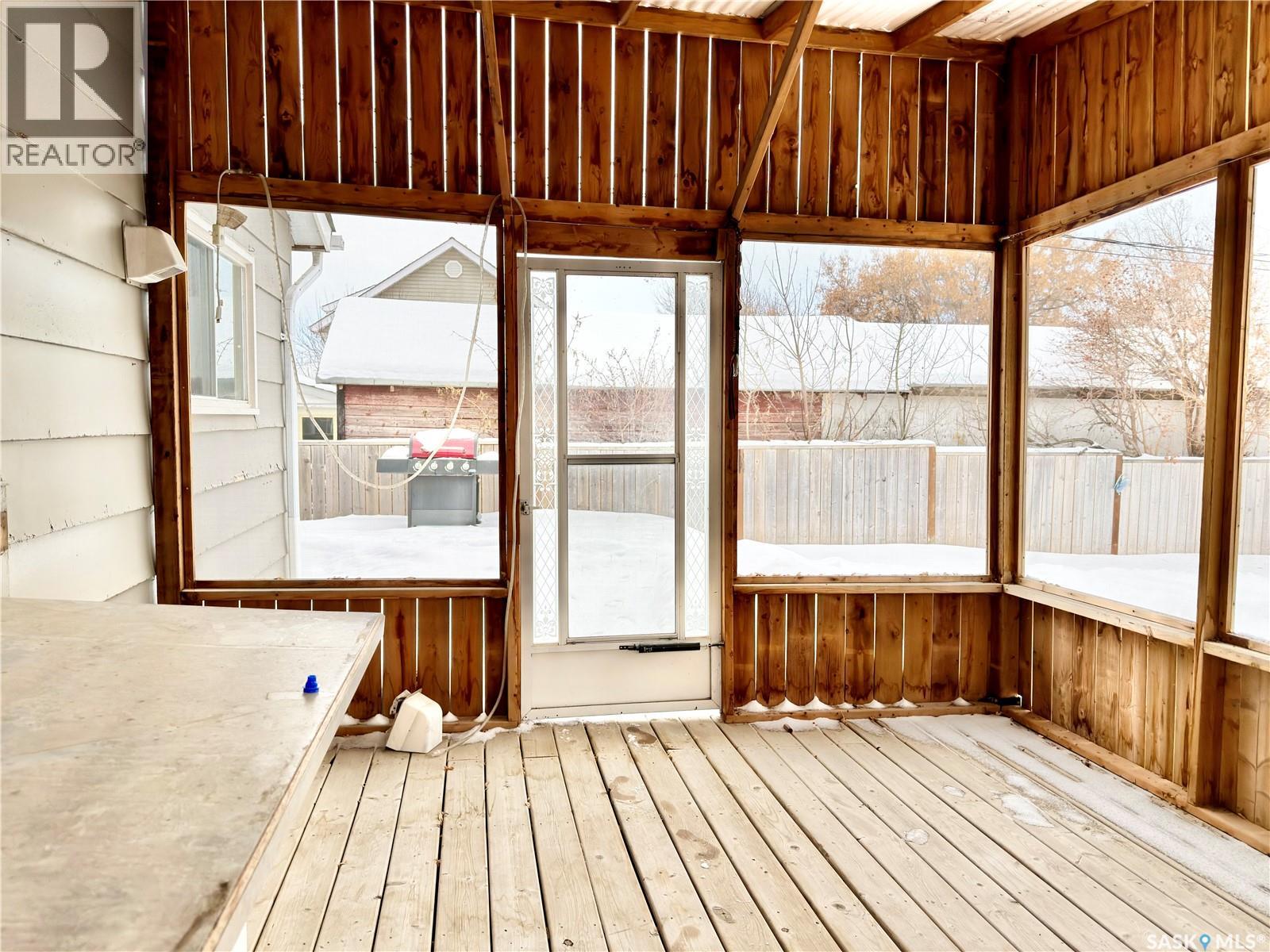 108 2nd Street W, Delisle, Saskatchewan  S0L 0P0 - Photo 40 - SK026723