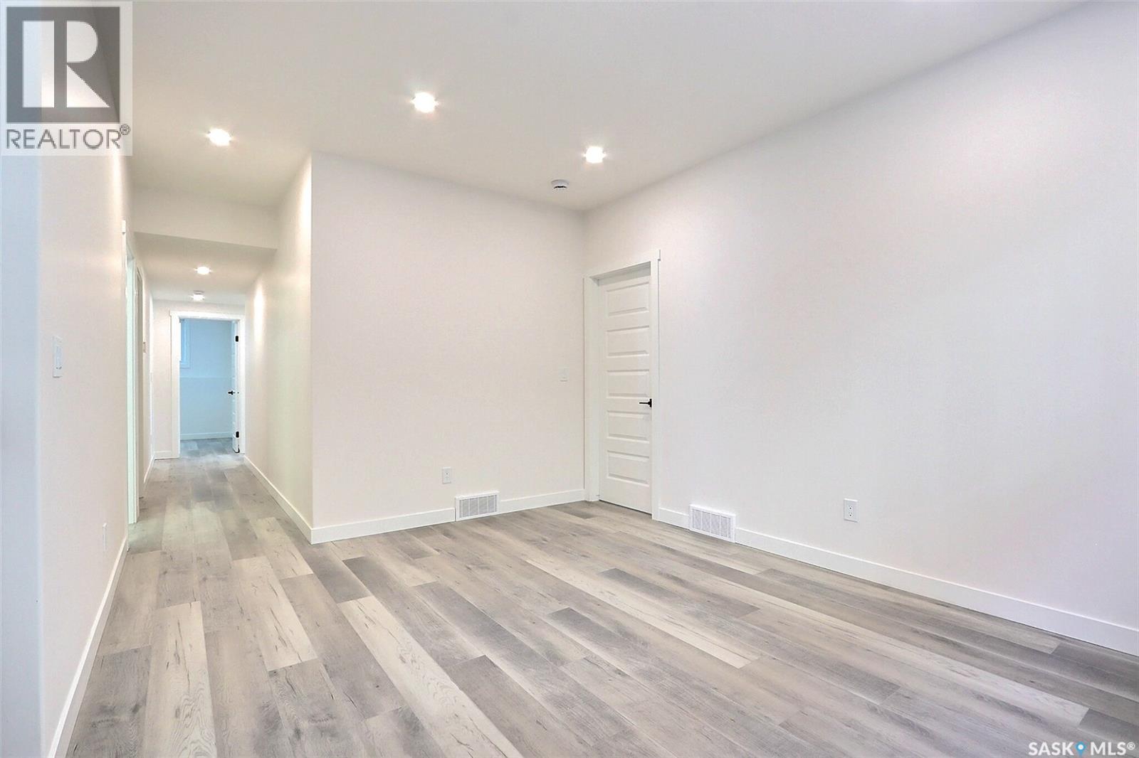 51 Hadley Road, Prince Albert, Saskatchewan  S6X 0A4 - Photo 9 - SK026709