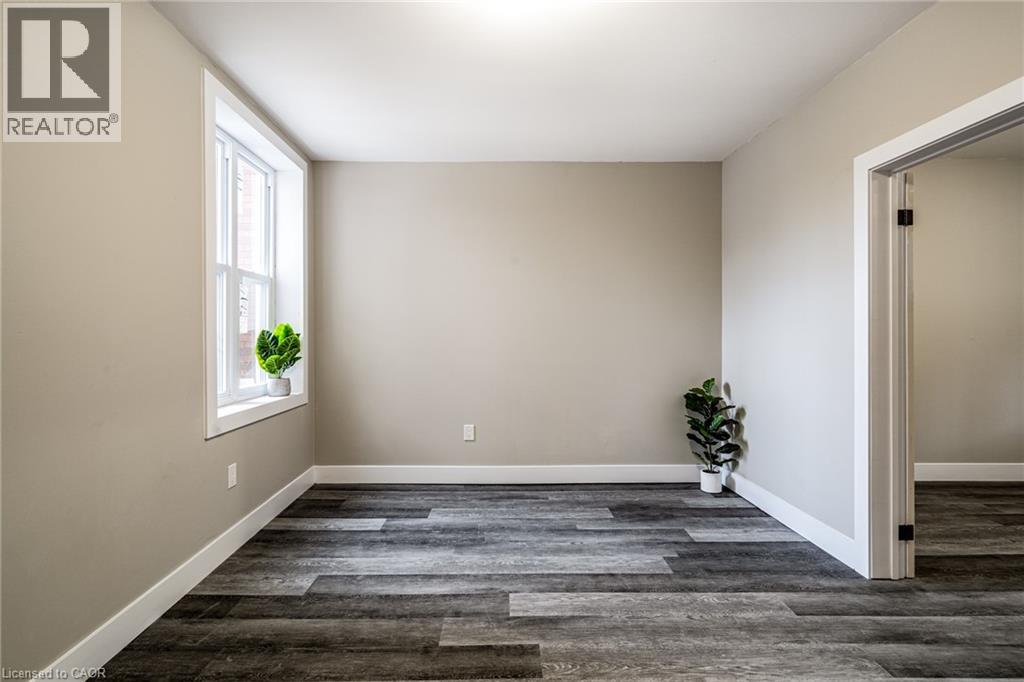 100 Sherman Avenue N, Hamilton, Ontario  L8L 6M5 - Photo 5 - 40792933