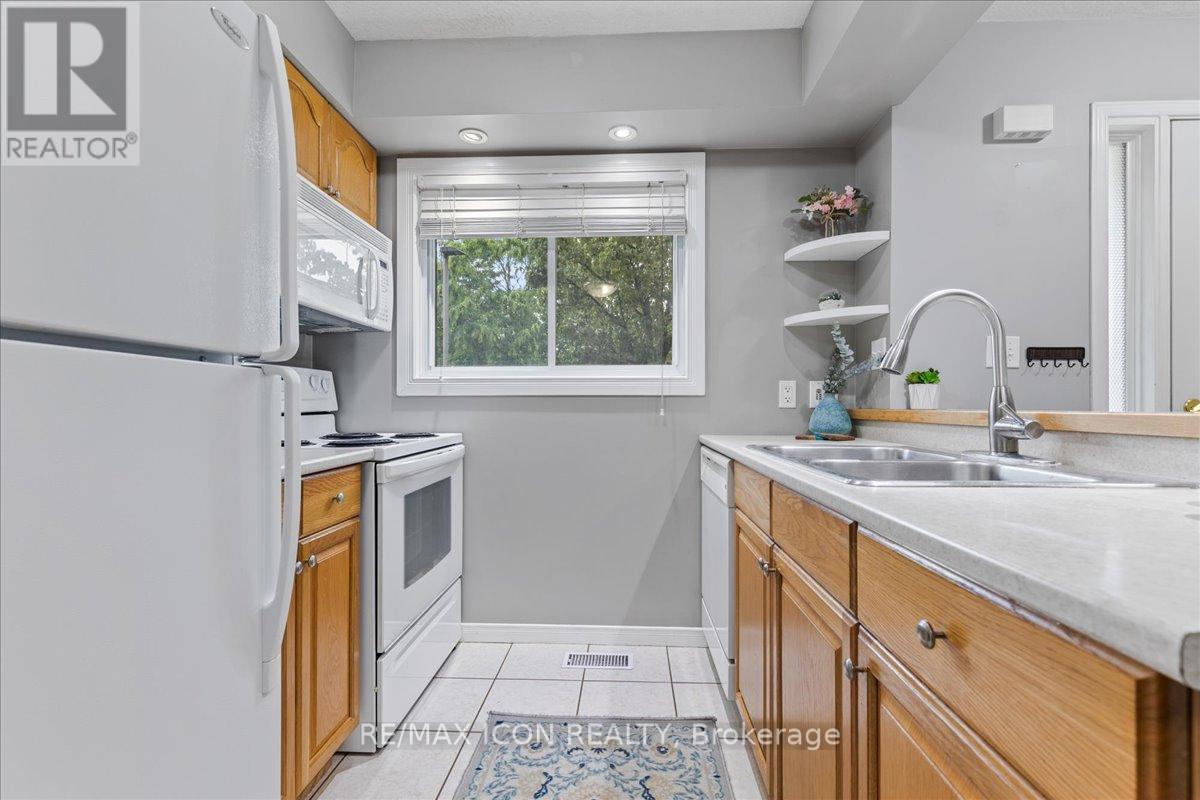 26 - 211 Veronica Drive, Kitchener, Ontario  N2A 2R8 - Photo 6 - X12691520