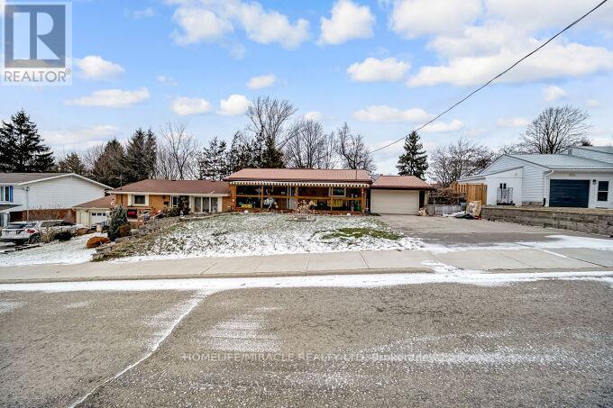 49 Parker Drive, Norfolk, Ontario  N3Y 1A3 - Photo 4 - X12691532