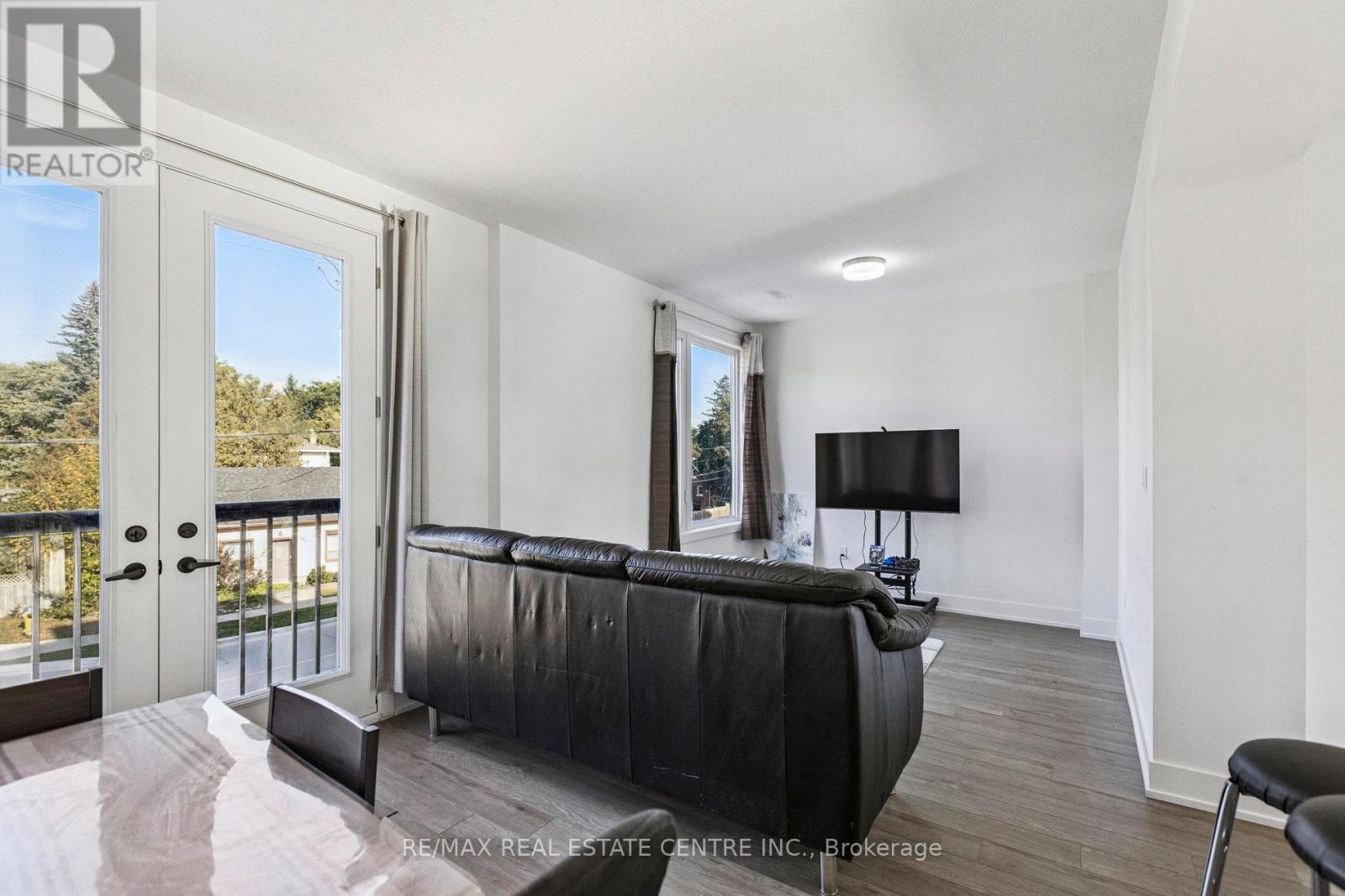 62 - 99 Roger Street, Waterloo, Ontario  N2J 0G1 - Photo 17 - X12691580