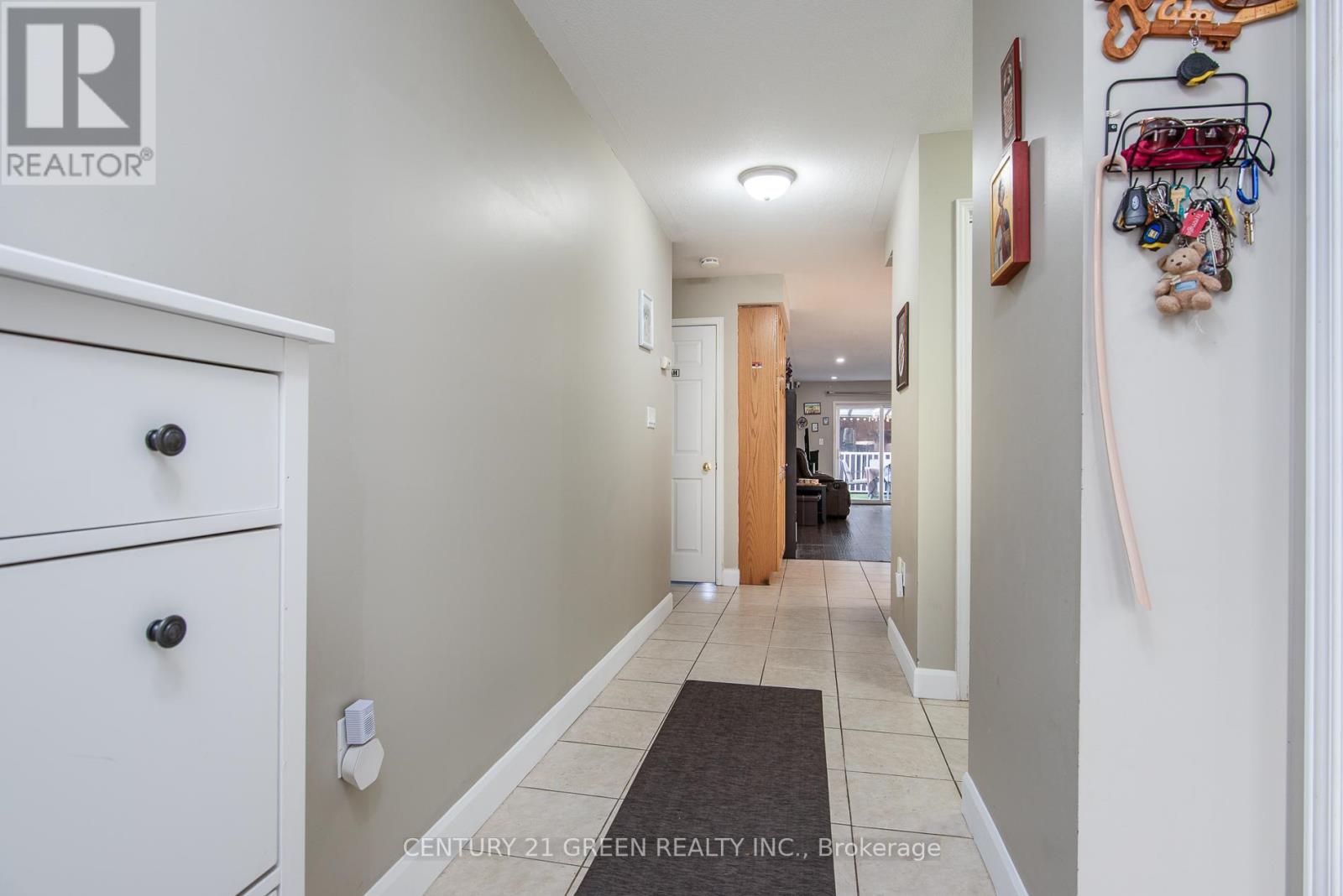 57 Hannon Crescent, Hamilton, Ontario  L0R 1P0 - Photo 11 - X12691616