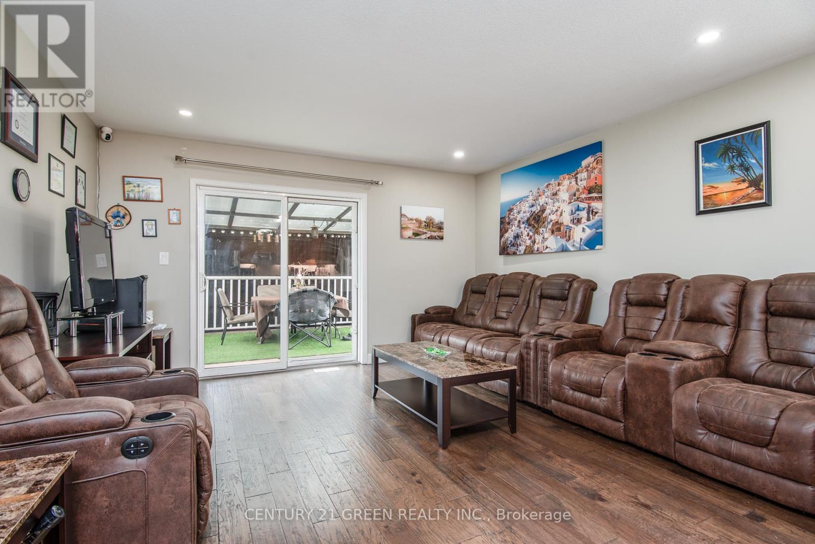 57 Hannon Crescent, Hamilton, Ontario  L0R 1P0 - Photo 14 - X12691616