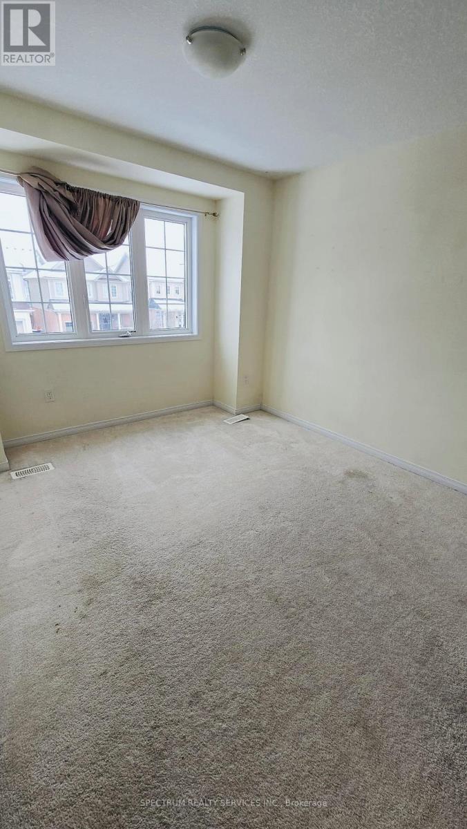 96 Warner Lane, Brantford, Ontario  N3T 0J3 - Photo 9 - X12691624