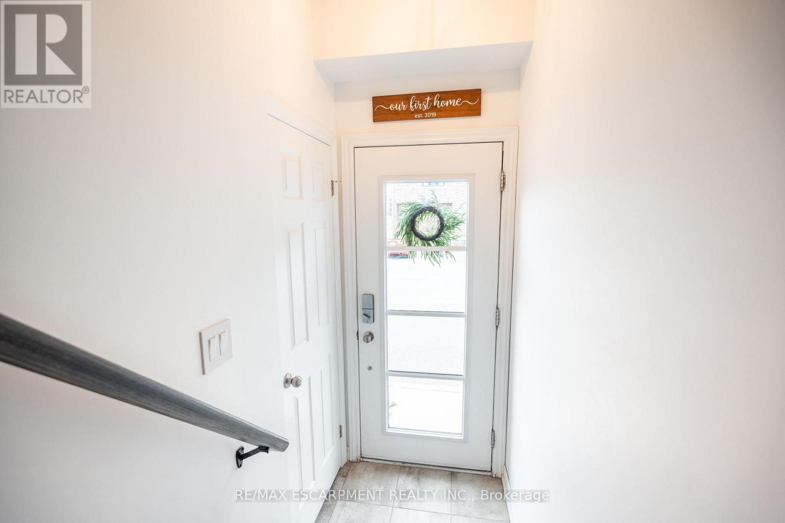 45 - 219 Dundas Street E, Hamilton, Ontario  L8B 1V9 - Photo 4 - X12691636