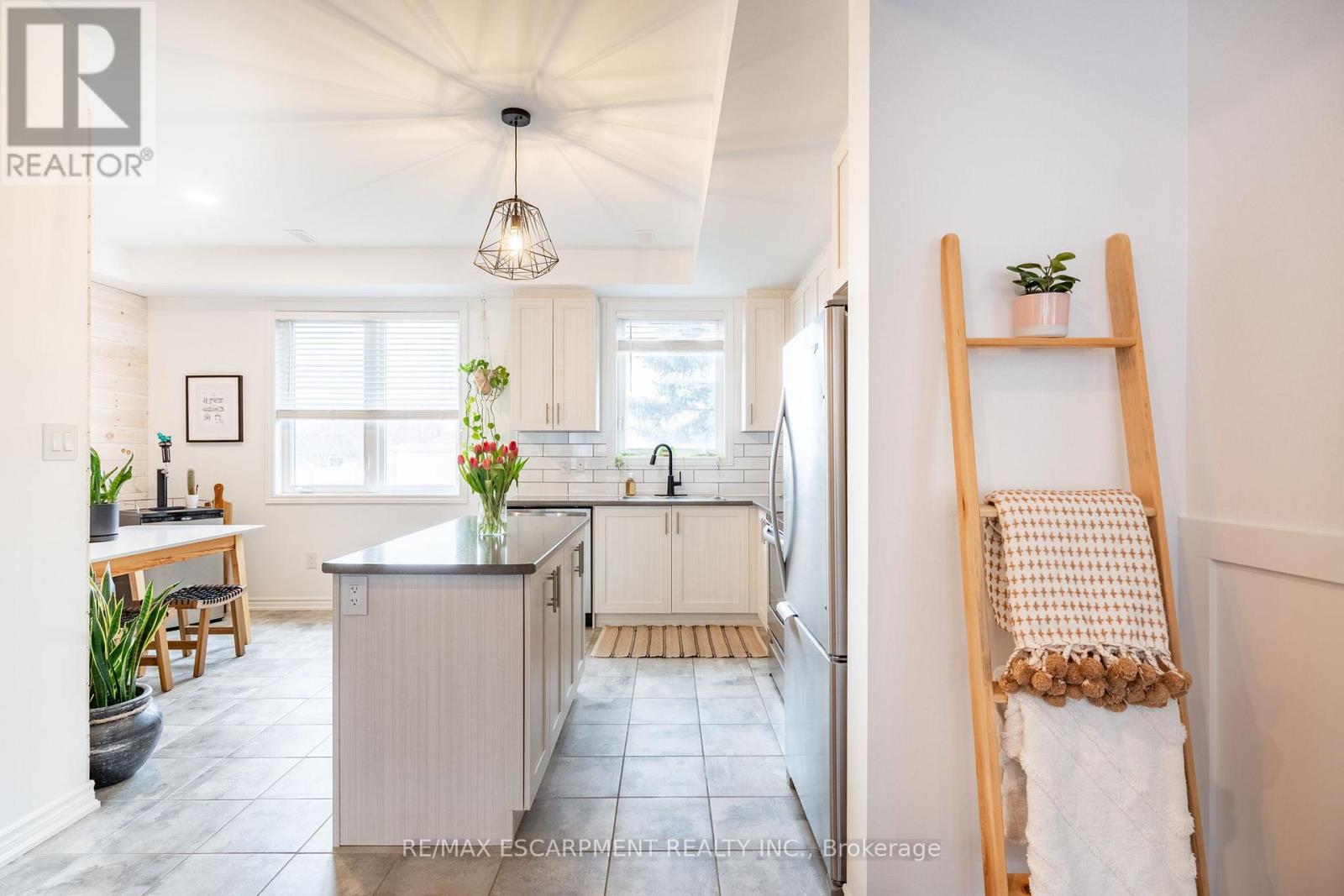 45 - 219 Dundas Street E, Hamilton, Ontario  L8B 1V9 - Photo 9 - X12691636