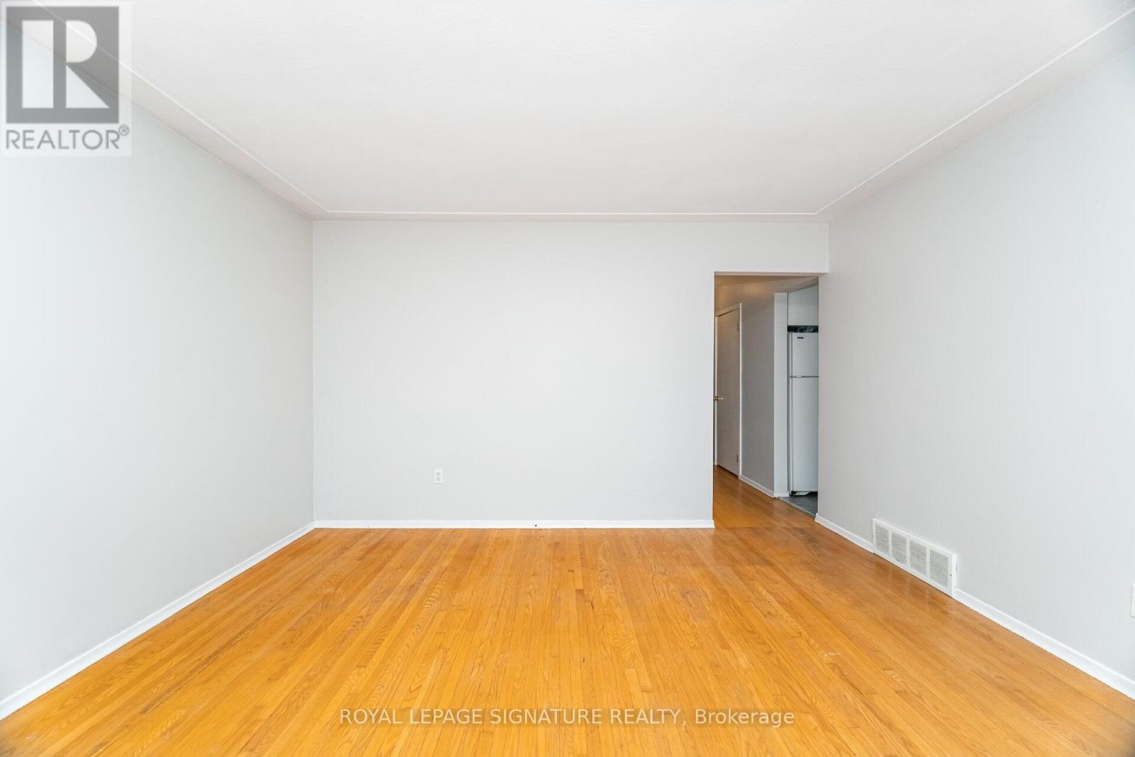 7 Maitland Avenue, Hamilton, Ontario  L9A 3J4 - Photo 22 - X12691680