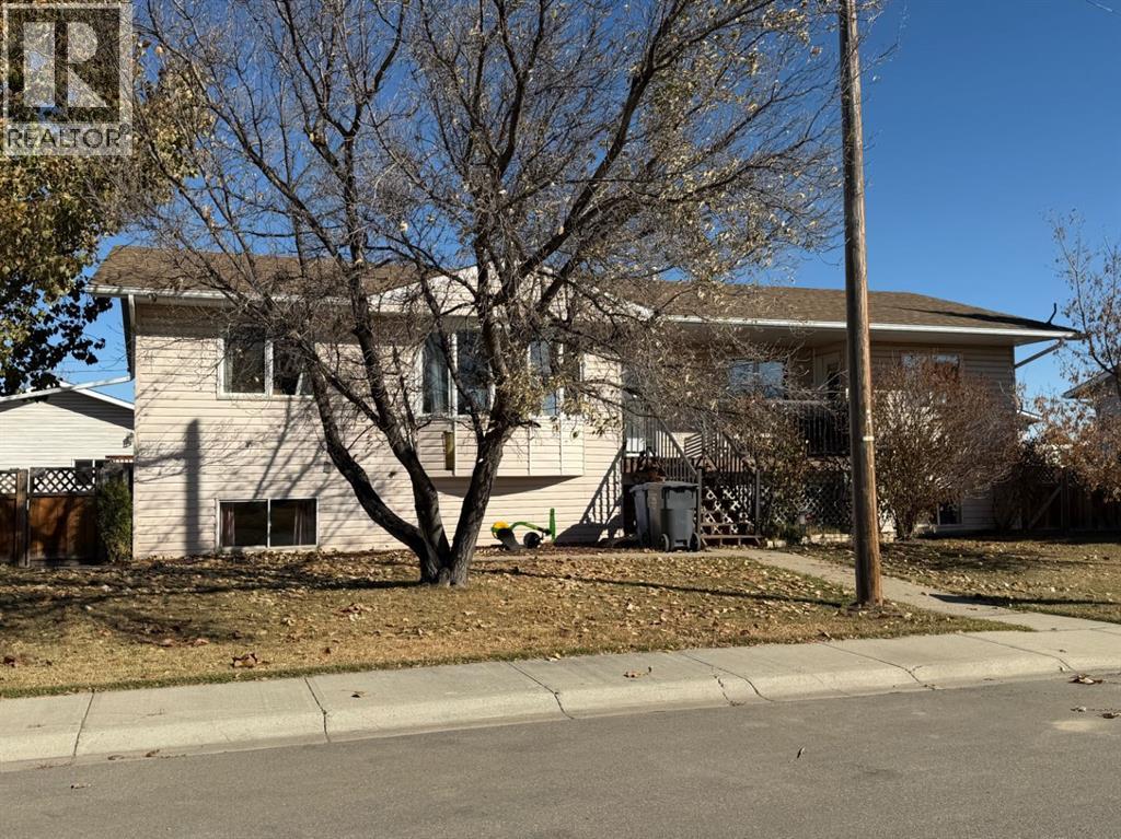 426 9 Street, Beiseker, Alberta  T0M 0G0 - Photo 3 - A2278164