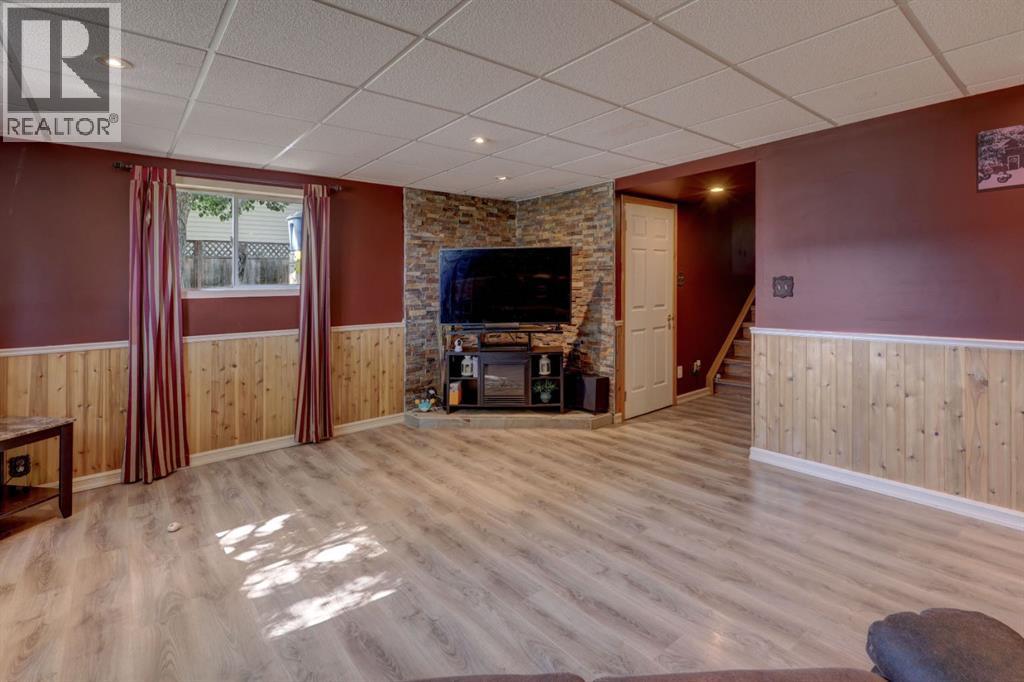 426 9 Street, Beiseker, Alberta  T0M 0G0 - Photo 32 - A2278164