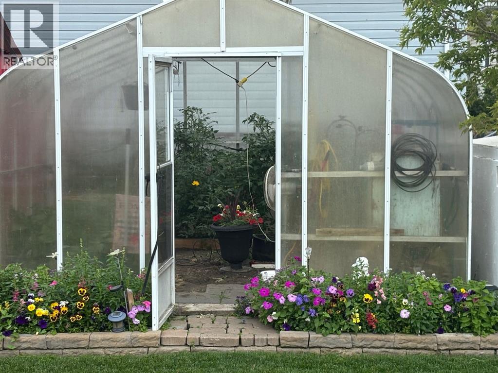 426 9 Street, Beiseker, Alberta  T0M 0G0 - Photo 48 - A2278164