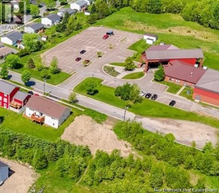 147 Cowperthwaite, Fredericton, New Brunswick  E3A 9W6 - Photo 3 - NB132090