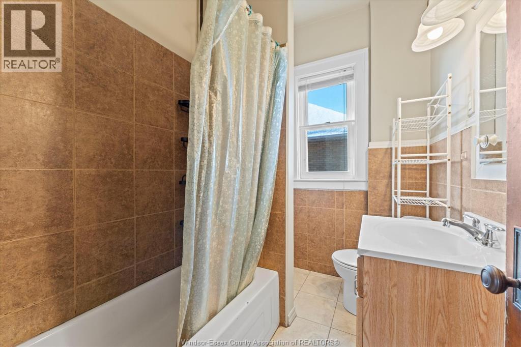 232-234 Giles, Windsor, Ontario  N9A 4C2 - Photo 16 - 26000982