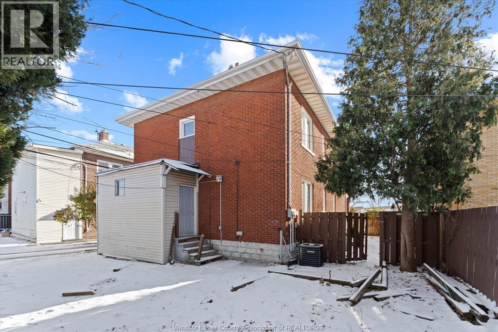 232-234 Giles, Windsor, Ontario  N9A 4C2 - Photo 29 - 26000982