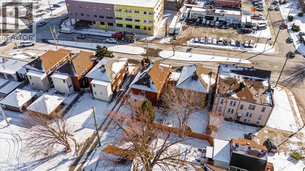 232-234 Giles, Windsor, Ontario  N9A 4C2 - Photo 34 - 26000982