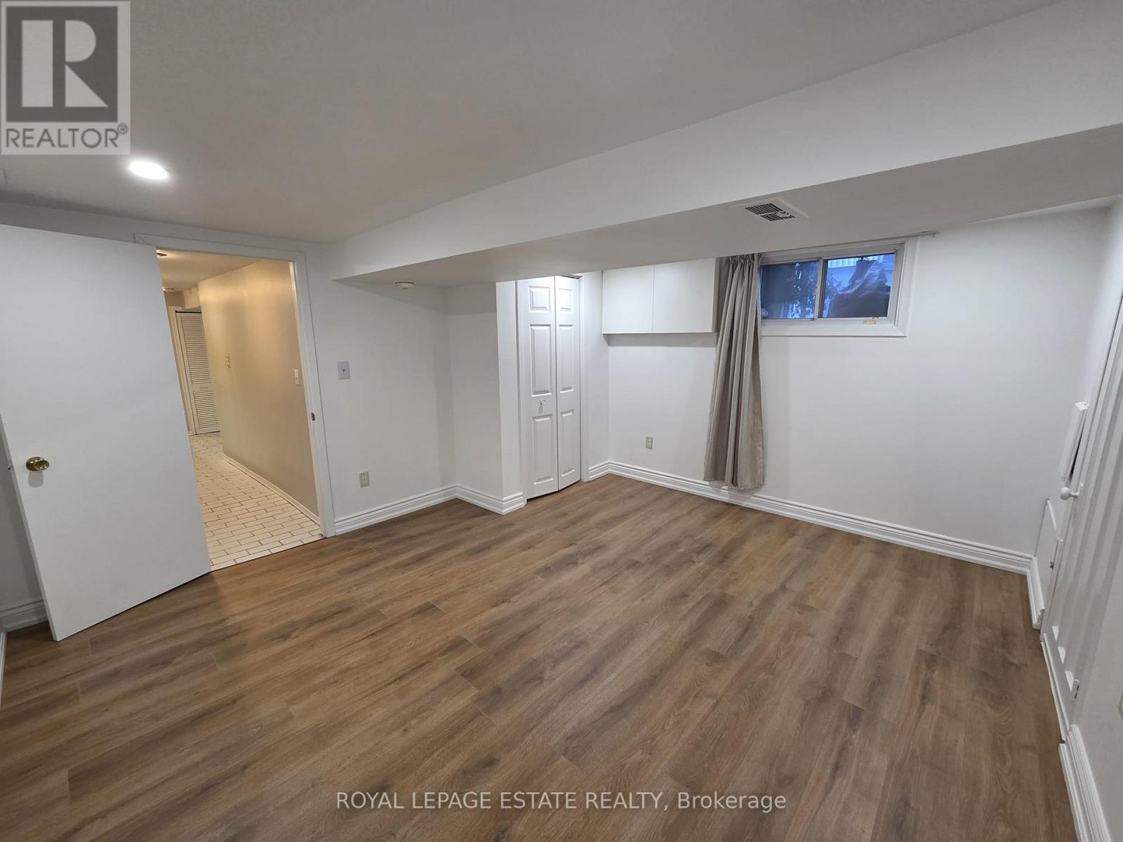 Lower - 19 Orley Avenue, Toronto, Ontario  M4C 2B8 - Photo 11 - E12575122